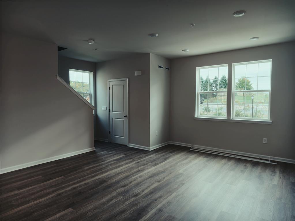 8215 Brodie Court Property Photo 13