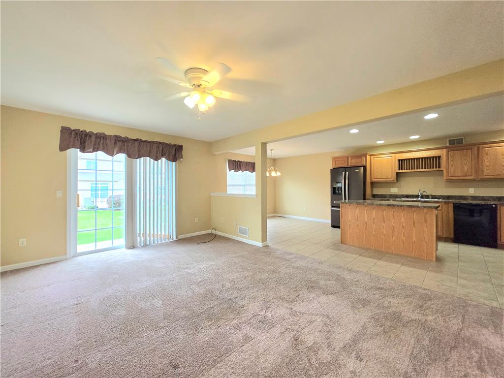 2245 Jeannette Lane Property Photo 6