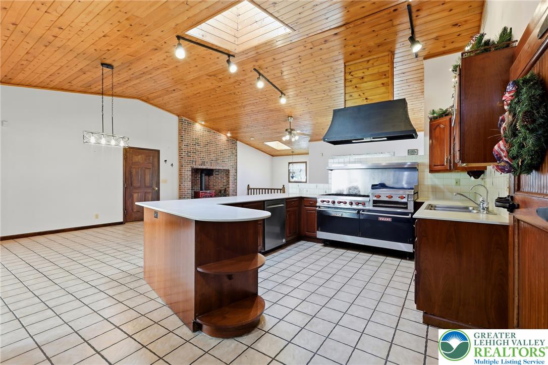 4732 Cardinal Street Property Photo 8