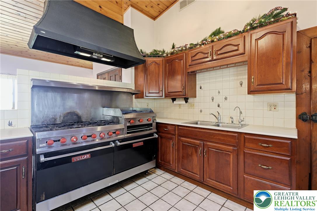4732 Cardinal Street Property Photo 9