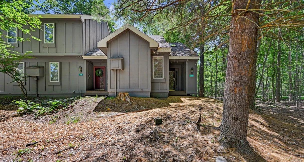 17 Slalom Property Photo 5
