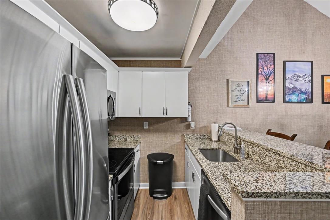 17 Slalom Property Photo 20