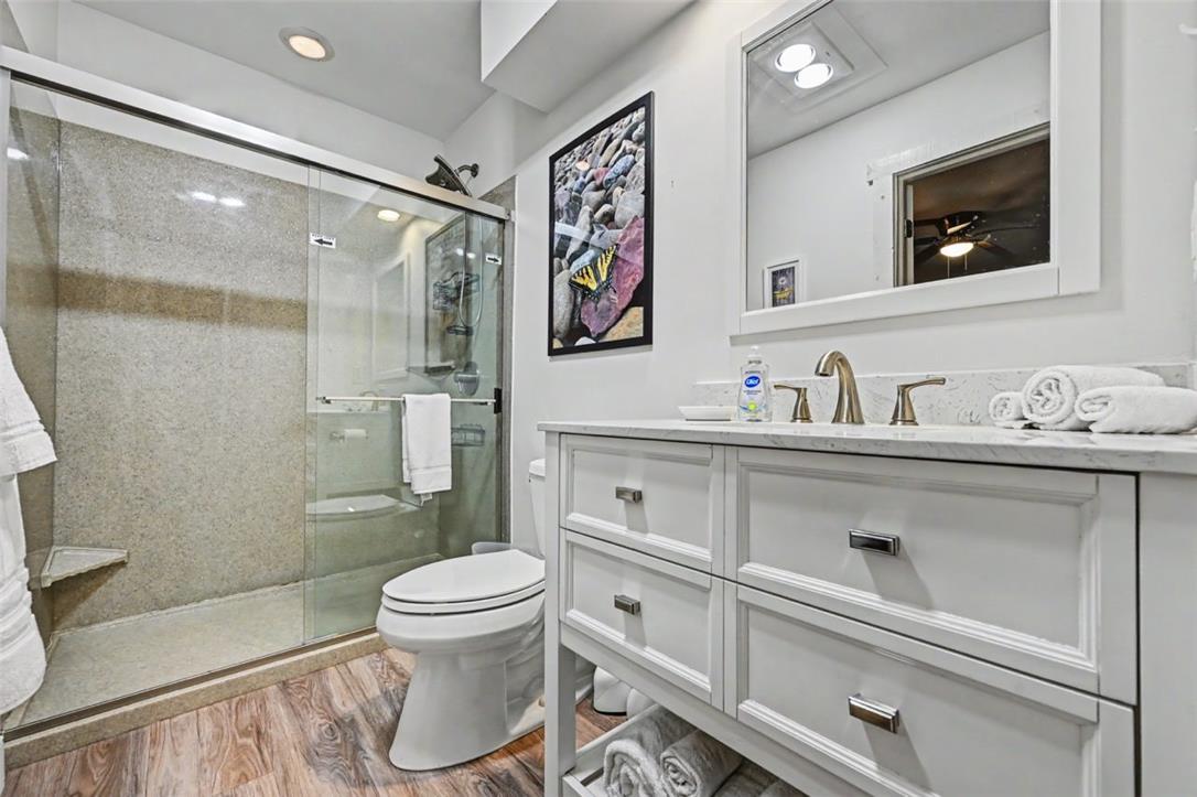 17 Slalom Property Photo 24