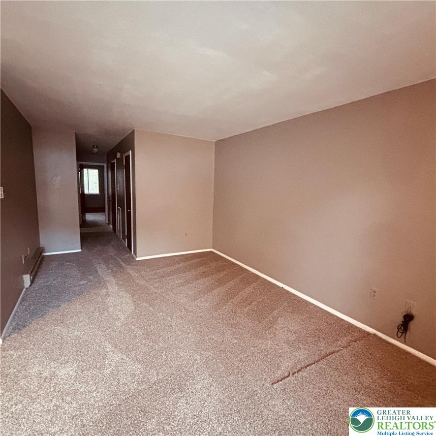 1327 Howard South 1 Property Photo 6