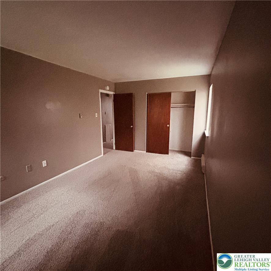 1327 Howard South 1 Property Photo 11