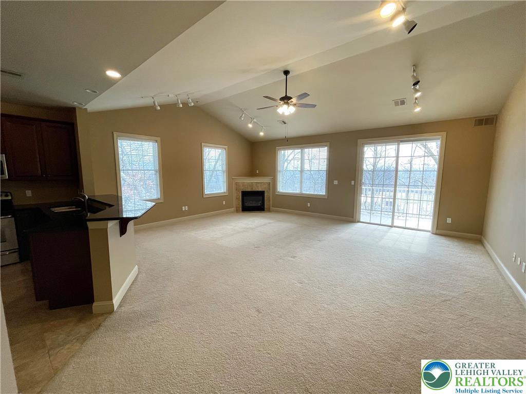 1187 Meadow Lark Way Property Photo 8
