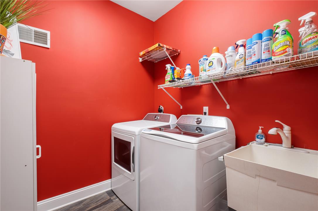 4666 Pinehurst Circle Property Photo 19