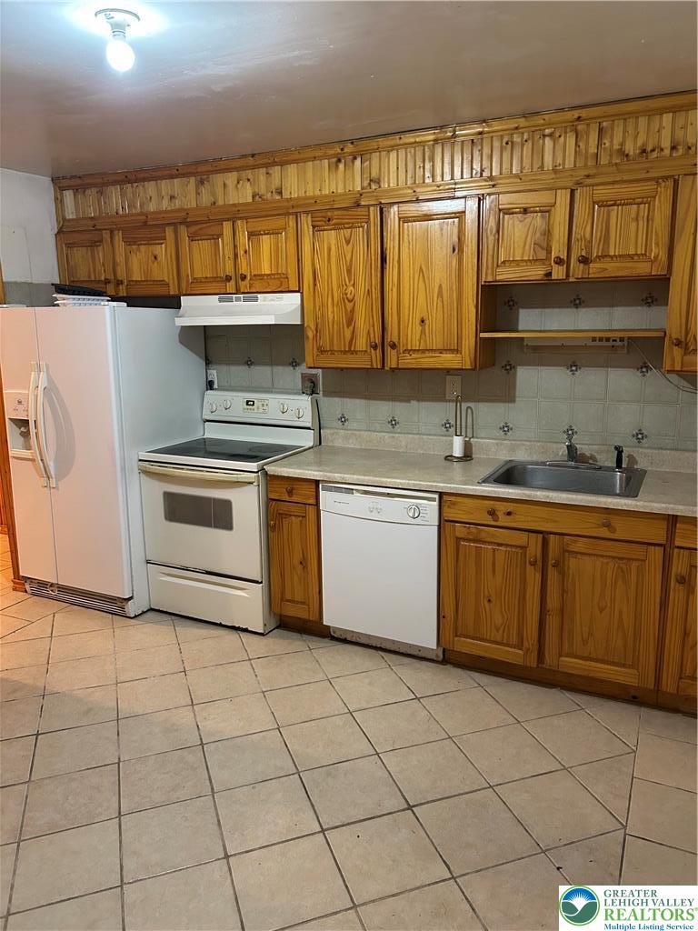 216 Old Forge Drive Property Photo 11