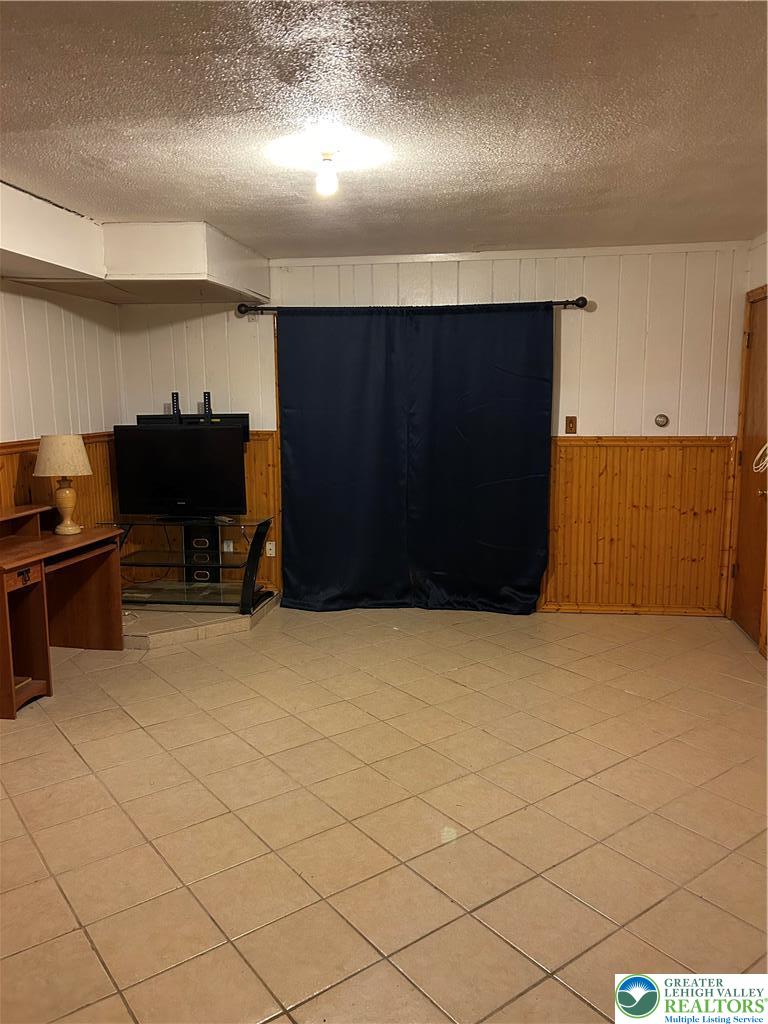 216 Old Forge Drive Property Photo 13