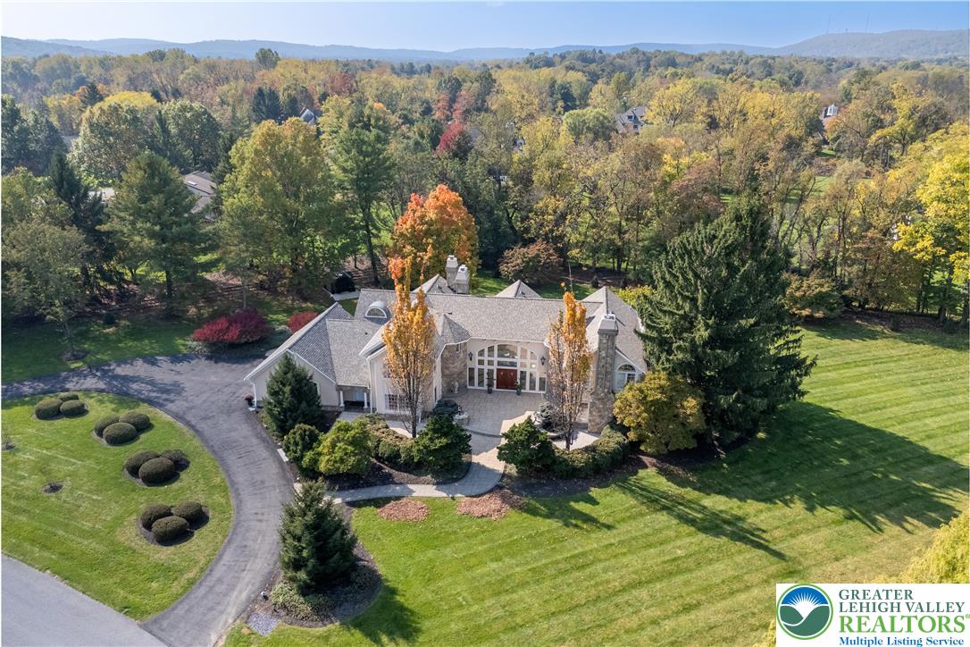 1751 Deer Run Road Property Photo 3