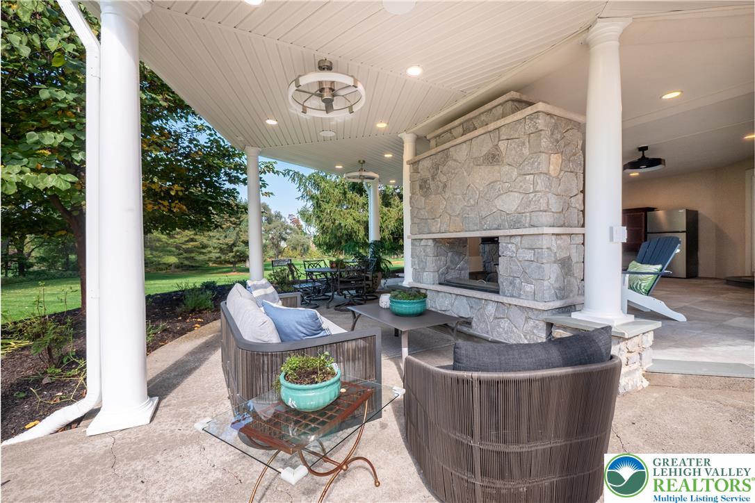 1751 Deer Run Road Property Photo 9