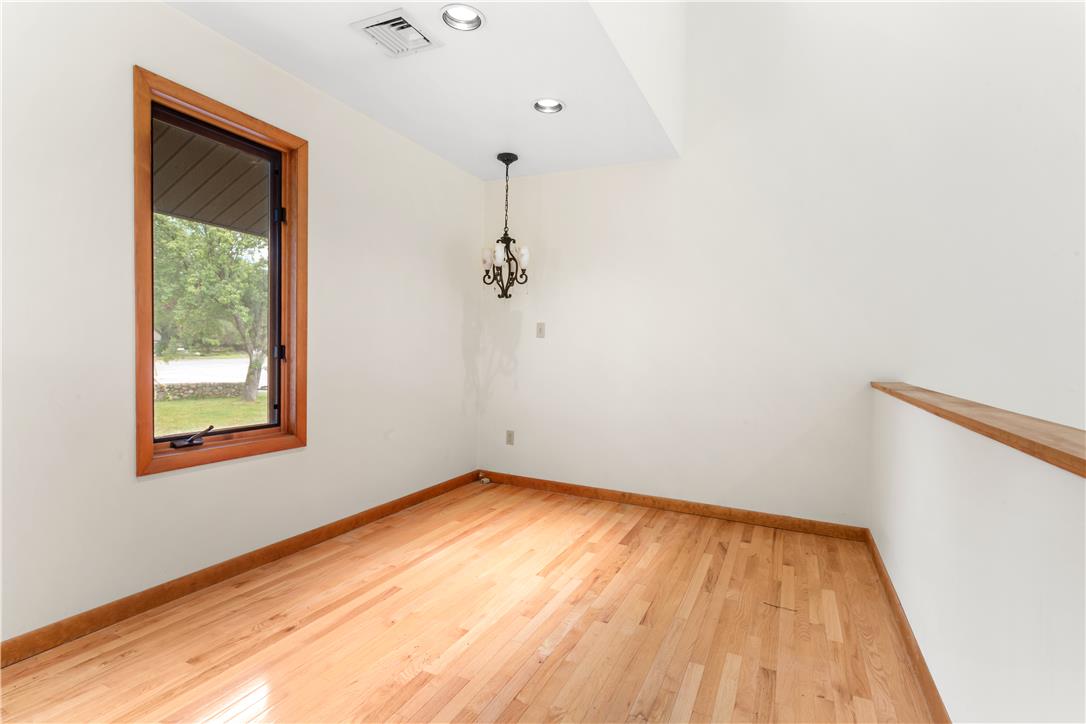 377 Farmhouse Lane Property Photo 20