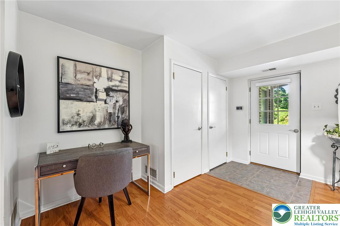 2672 Rolling Green Place Property Photo 2