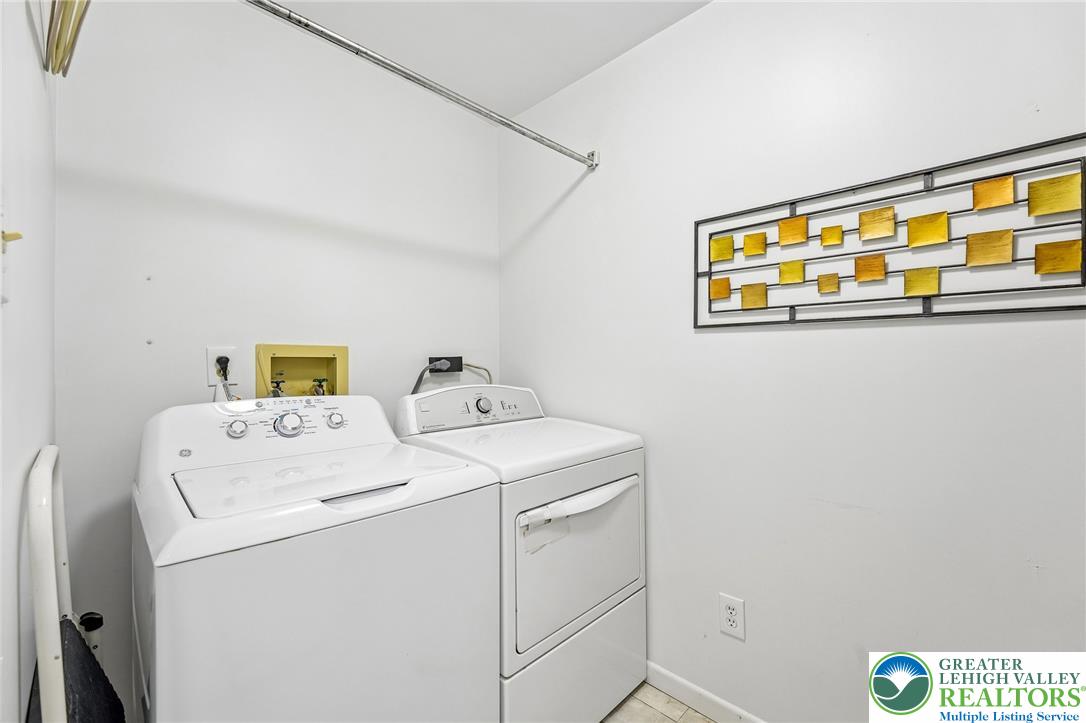 2672 Rolling Green Place Property Photo 10