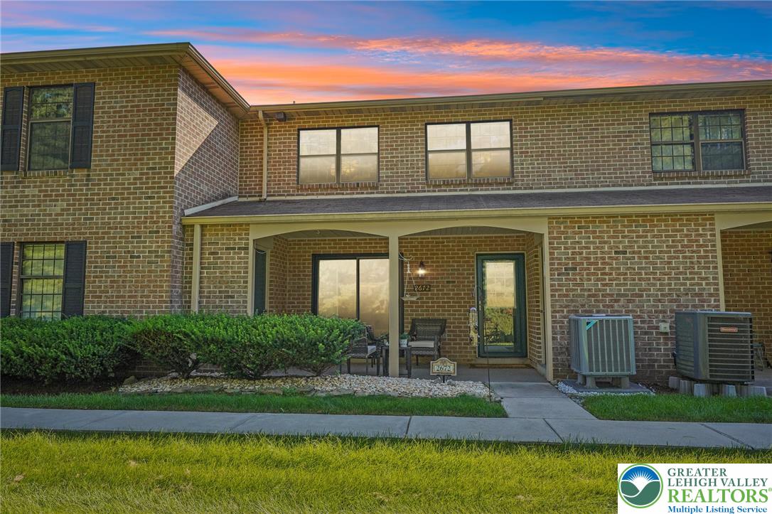2672 Rolling Green Place Property Photo 13