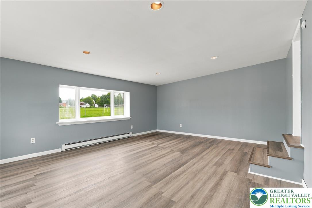 5740 Lehigh Street Property Photo 10