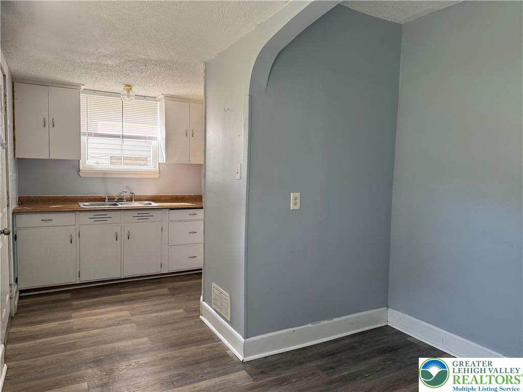 103 State Road Property Photo 6