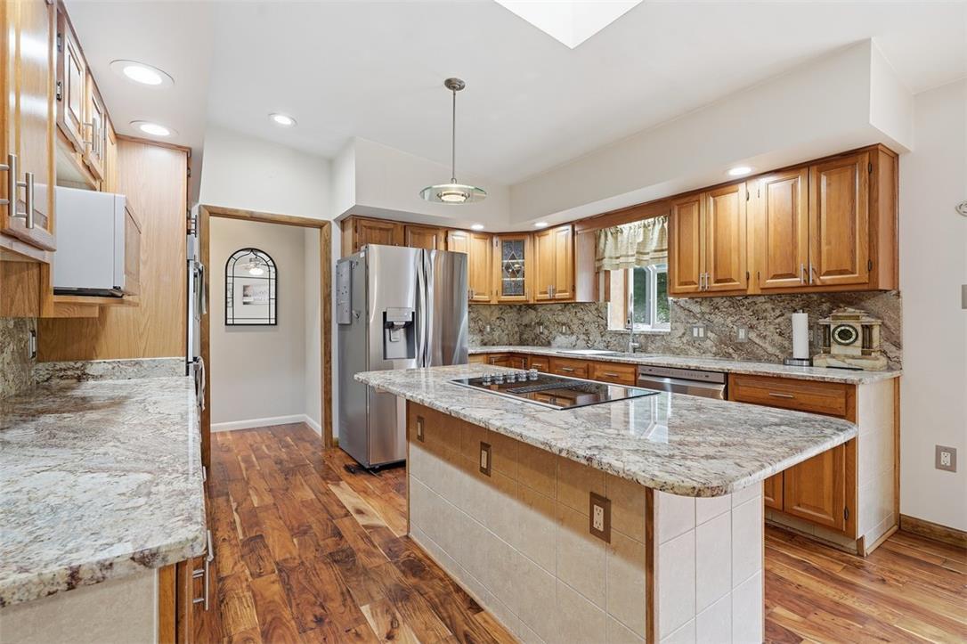 21 Park Avenue Property Photo 19