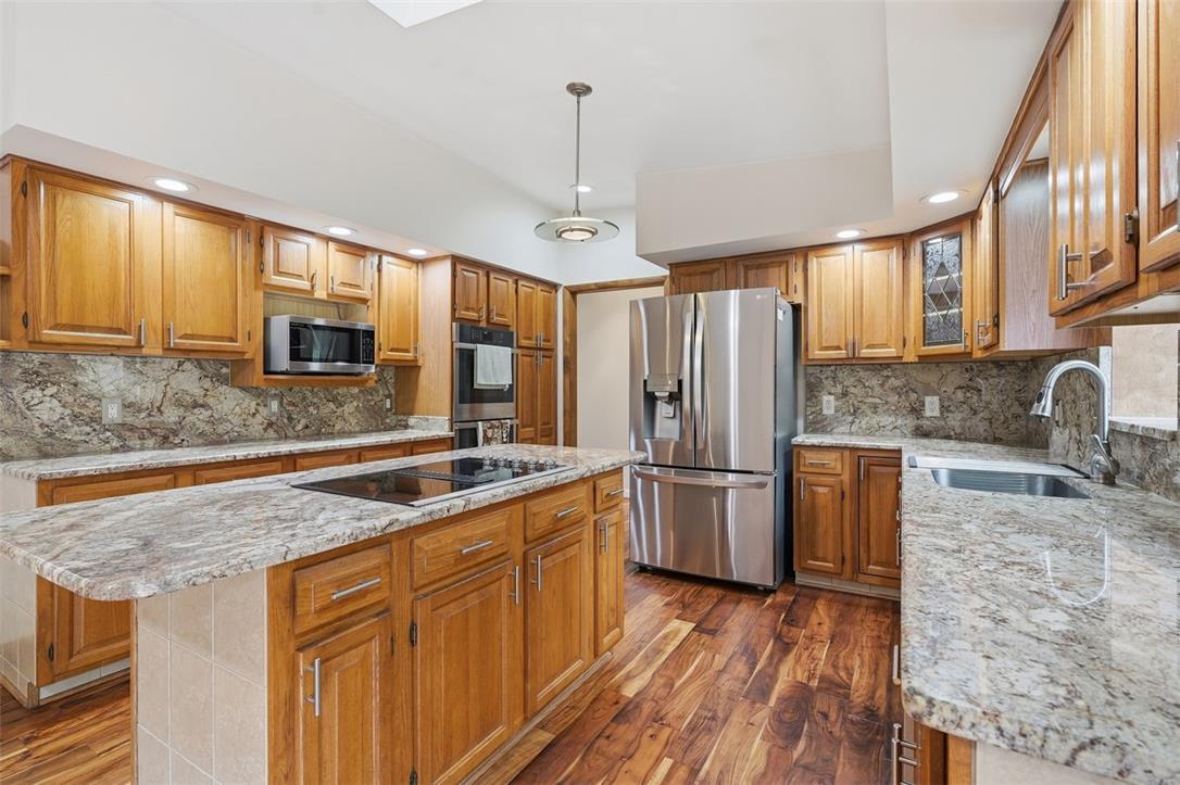21 Park Avenue Property Photo 20
