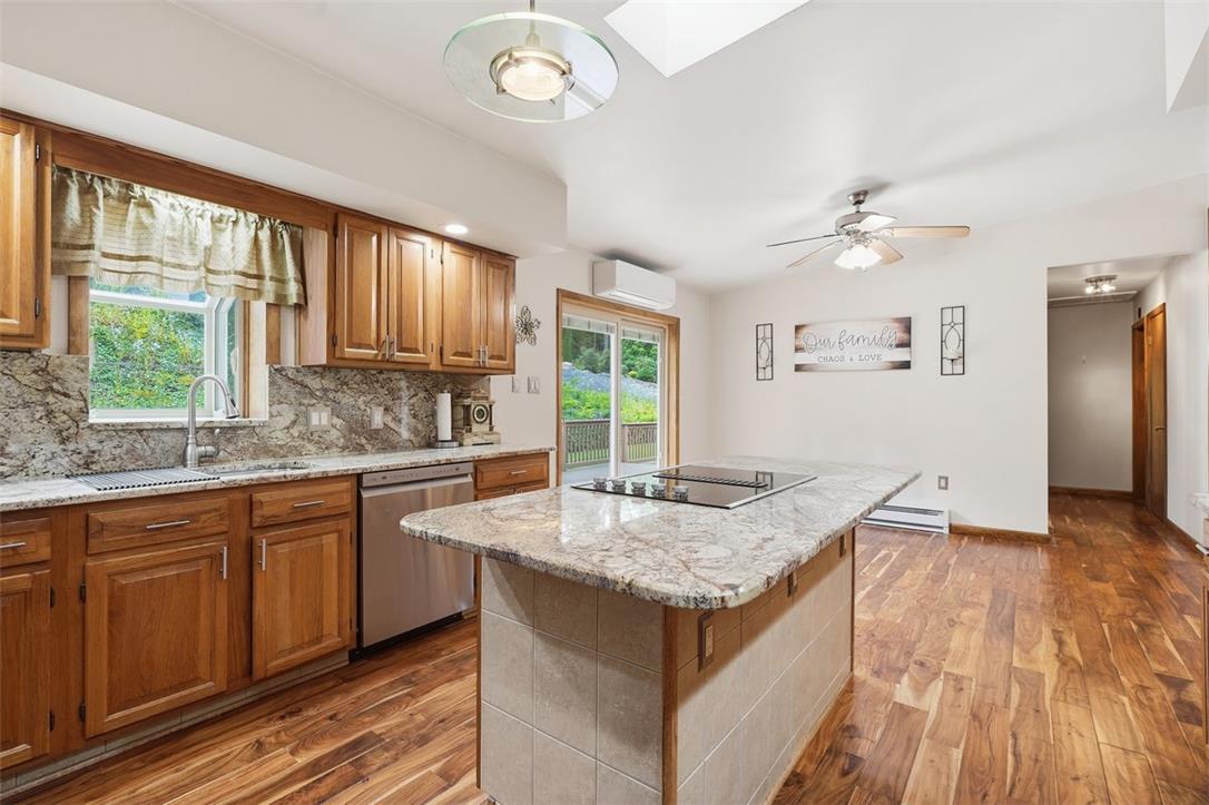 21 Park Avenue Property Photo 22