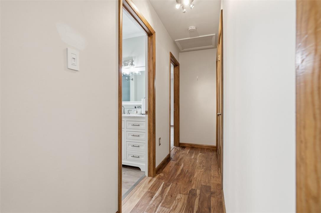 21 Park Avenue Property Photo 30