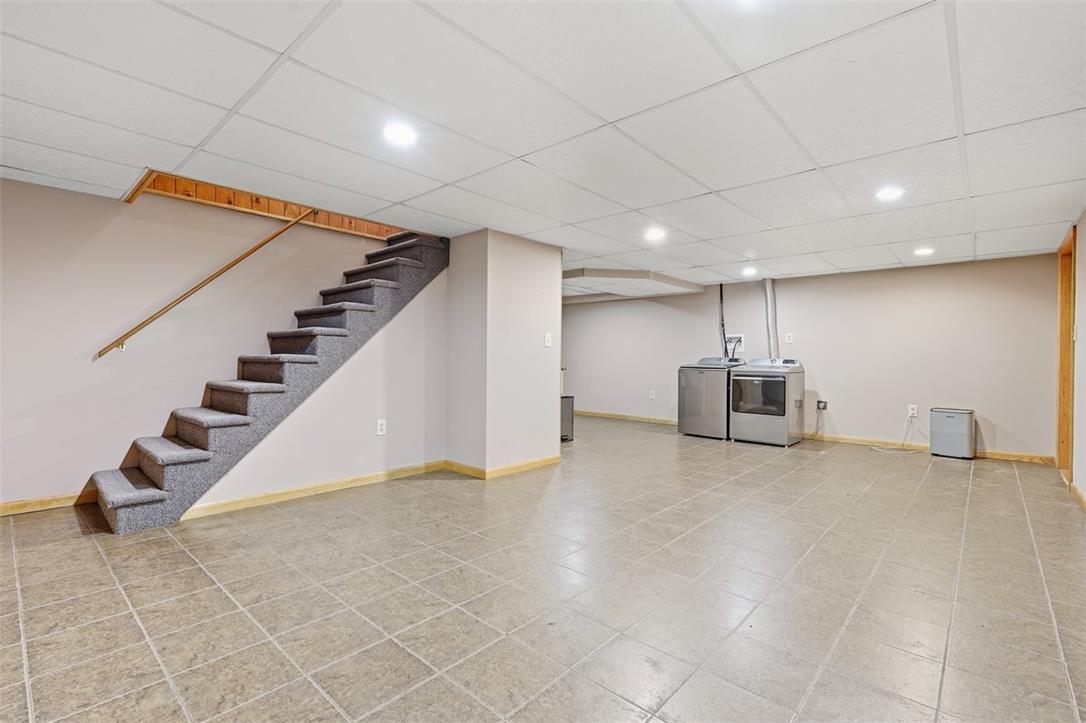 21 Park Avenue Property Photo 37