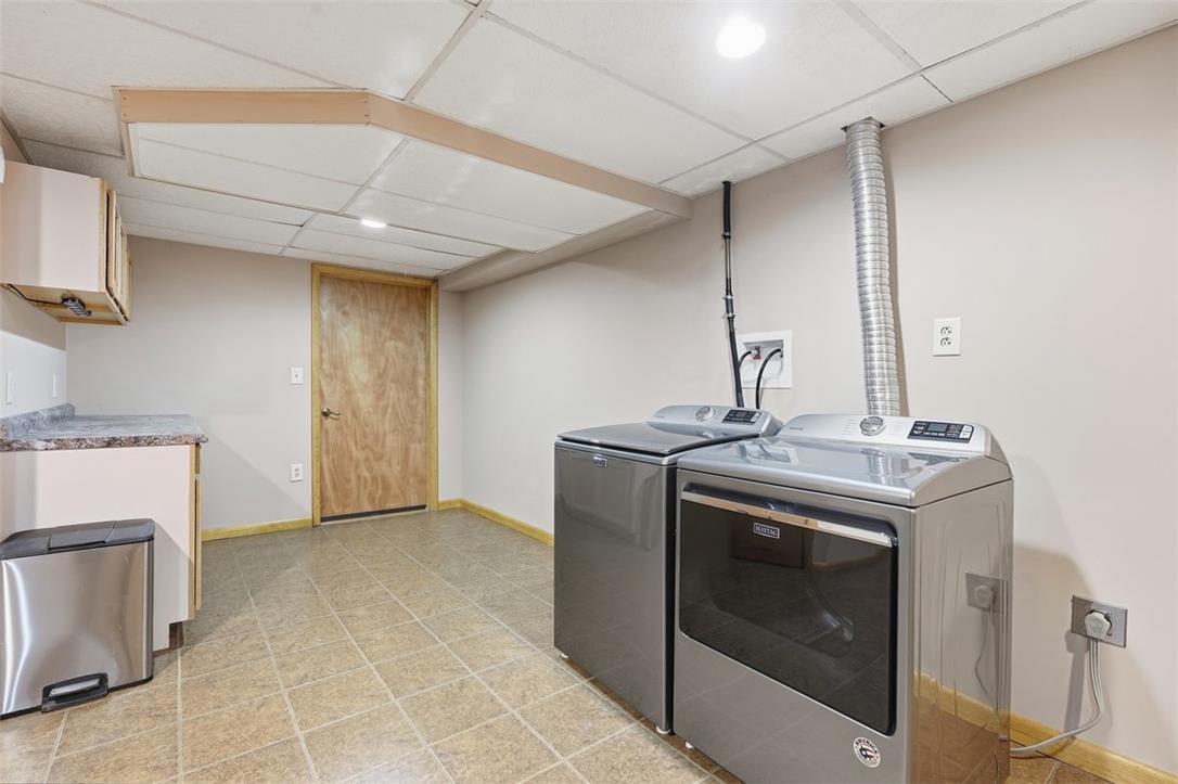 21 Park Avenue Property Photo 40