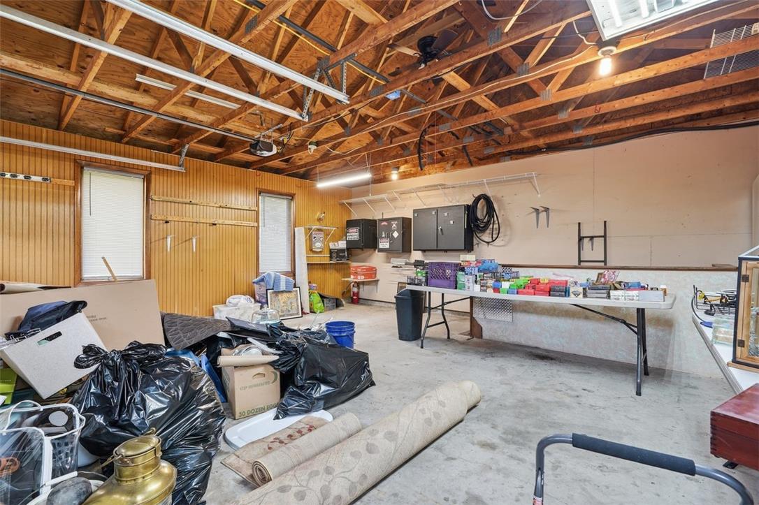 21 Park Avenue Property Photo 45
