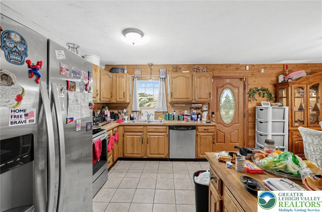 3511 Acorn Circle Property Photo 4