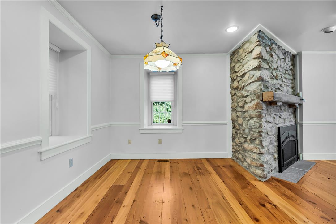 2408 Applewood Drive Property Photo 9