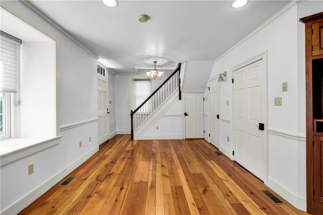 2408 Applewood Drive Property Photo 13