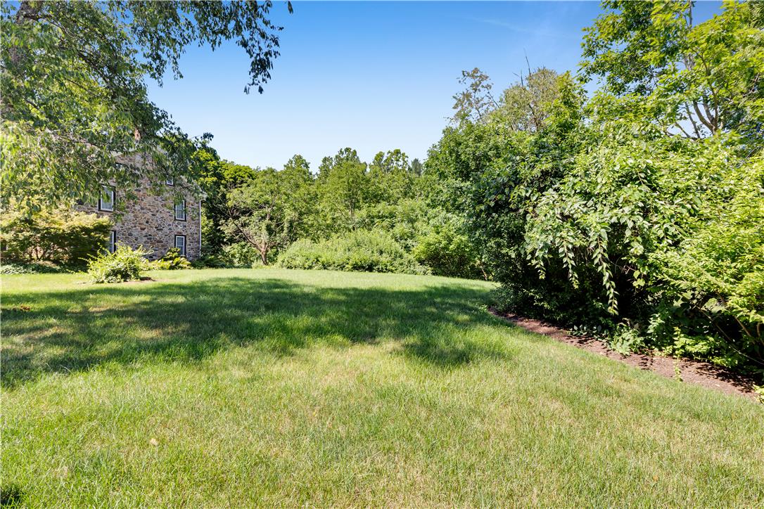 2408 Applewood Drive Property Photo 23