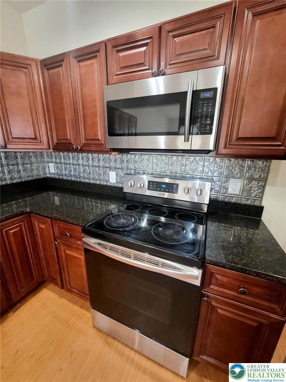 2153 South Poplar Street Property Photo 6