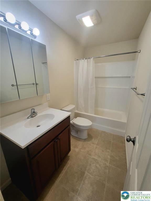 2153 South Poplar Street Property Photo 12