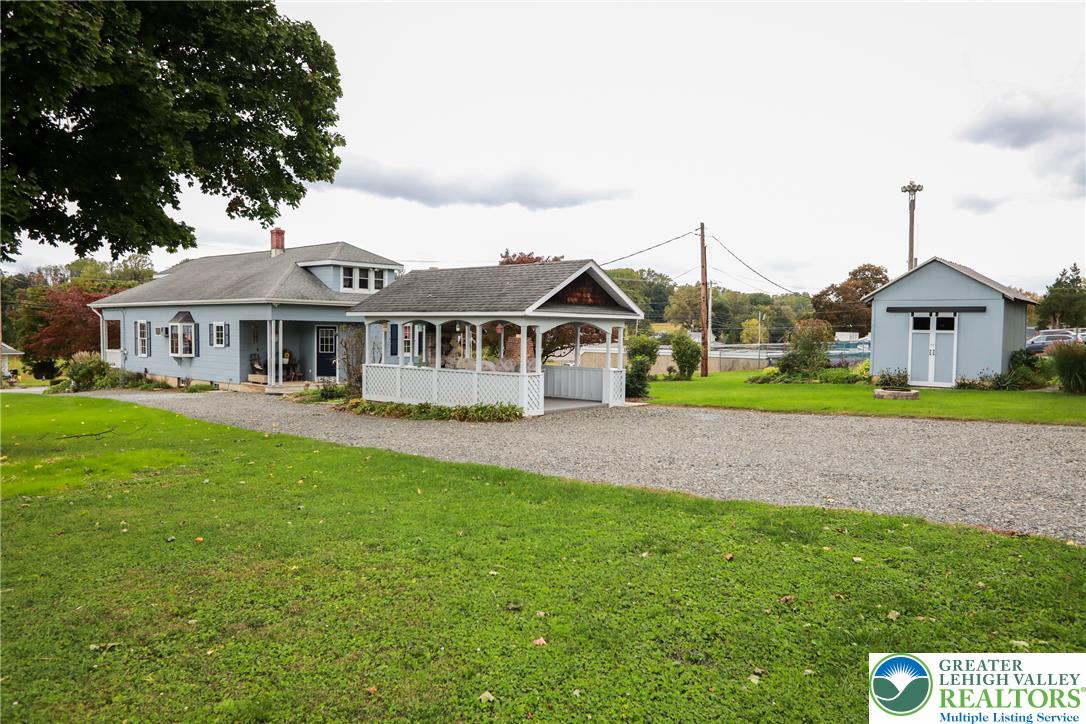 6373 Chestnut Street Property Photo 3