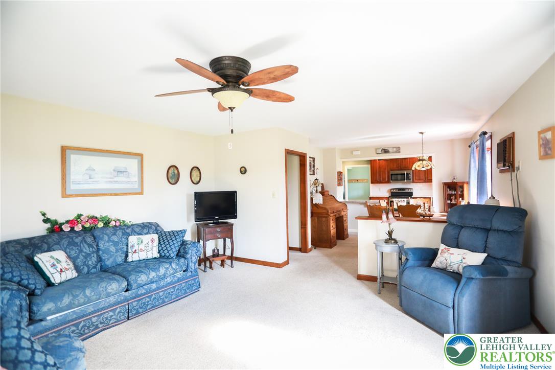 6373 Chestnut Street Property Photo 11