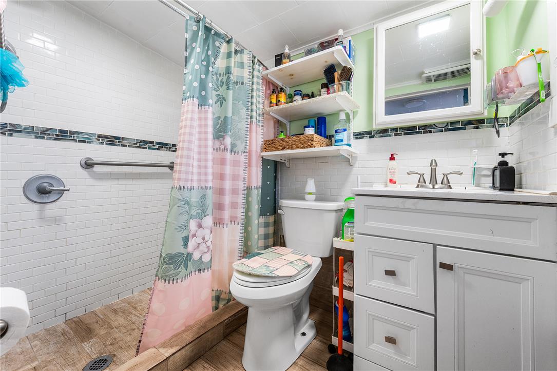 51 Adams Street Property Photo 10