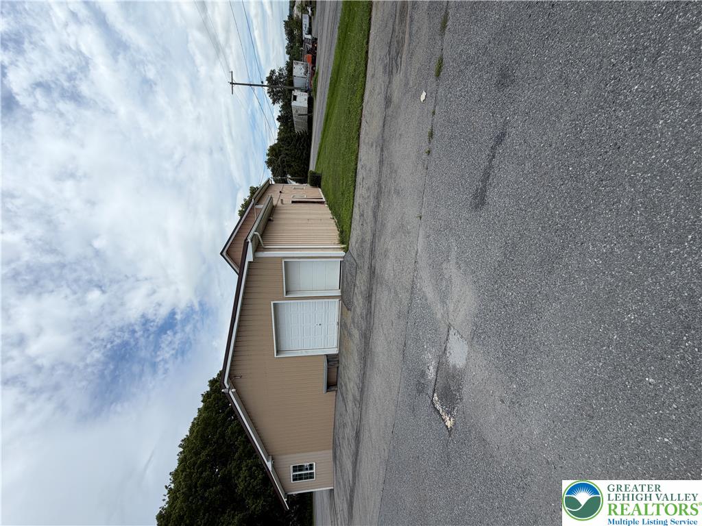 4683 Lehigh Drive Property Photo 2
