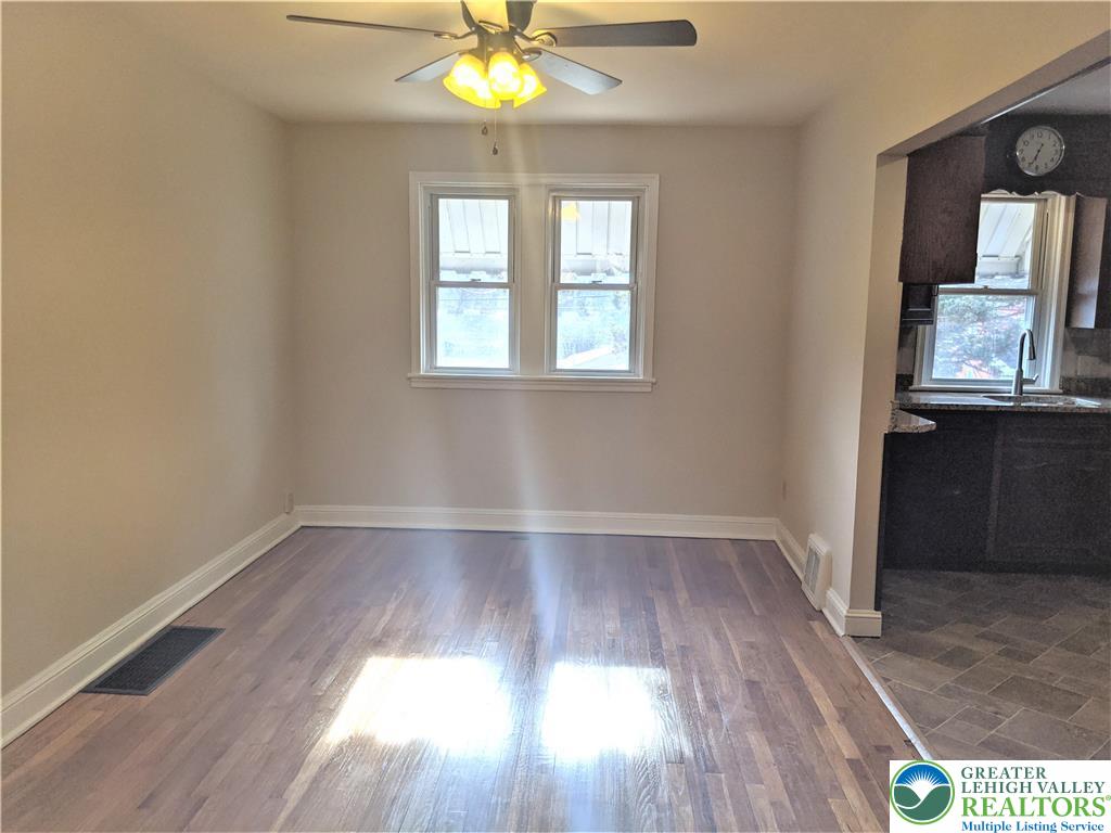 703 Spring Street Property Photo 5
