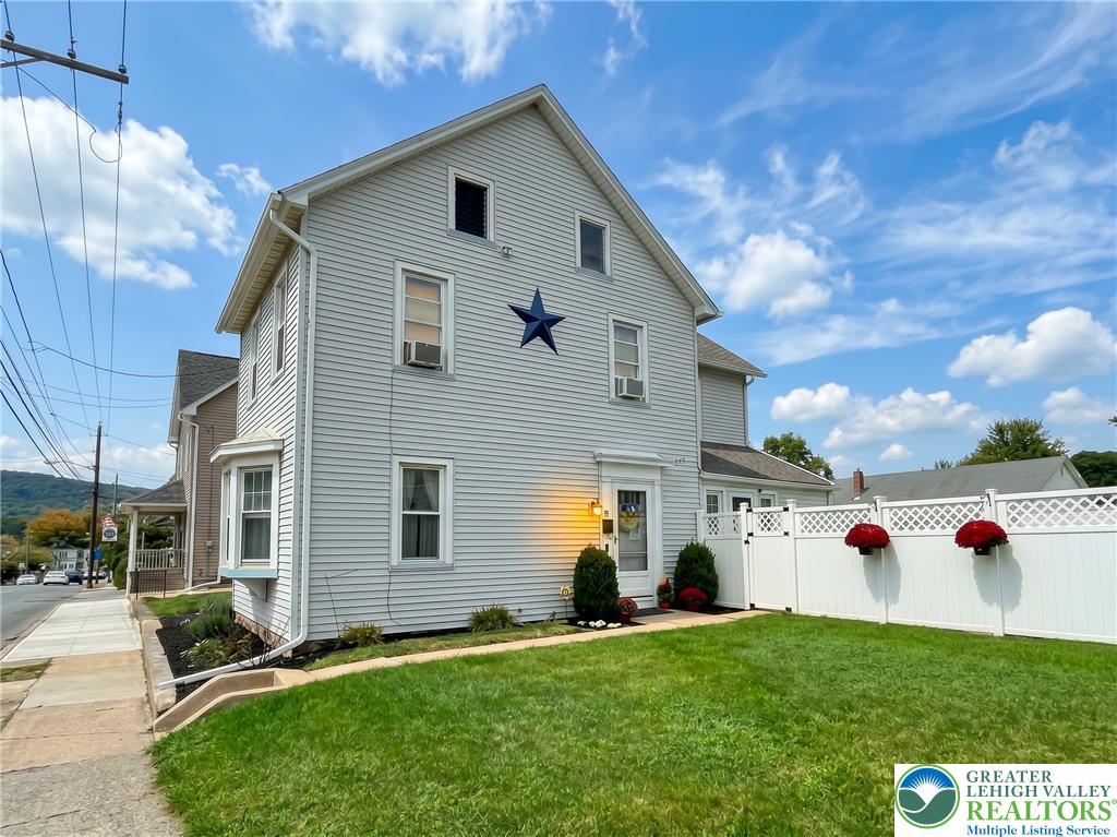 511 South Broadway Property Photo 2