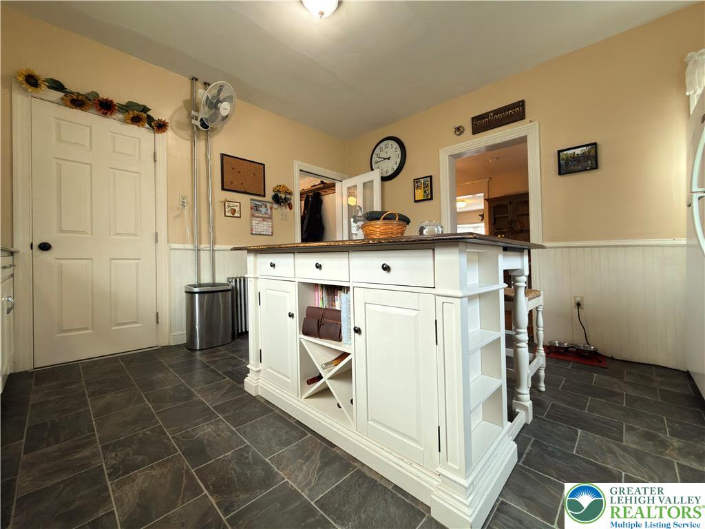 511 South Broadway Property Photo 15