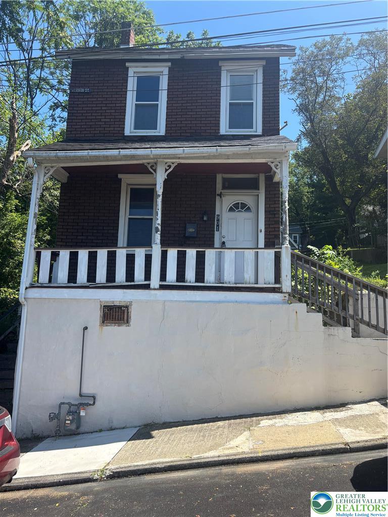 901 Vernon Street Property Photo 1
