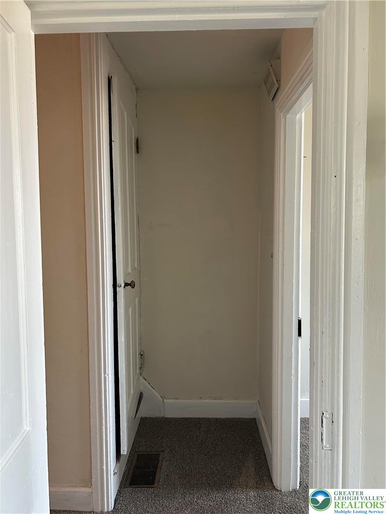 901 Vernon Street Property Photo 12