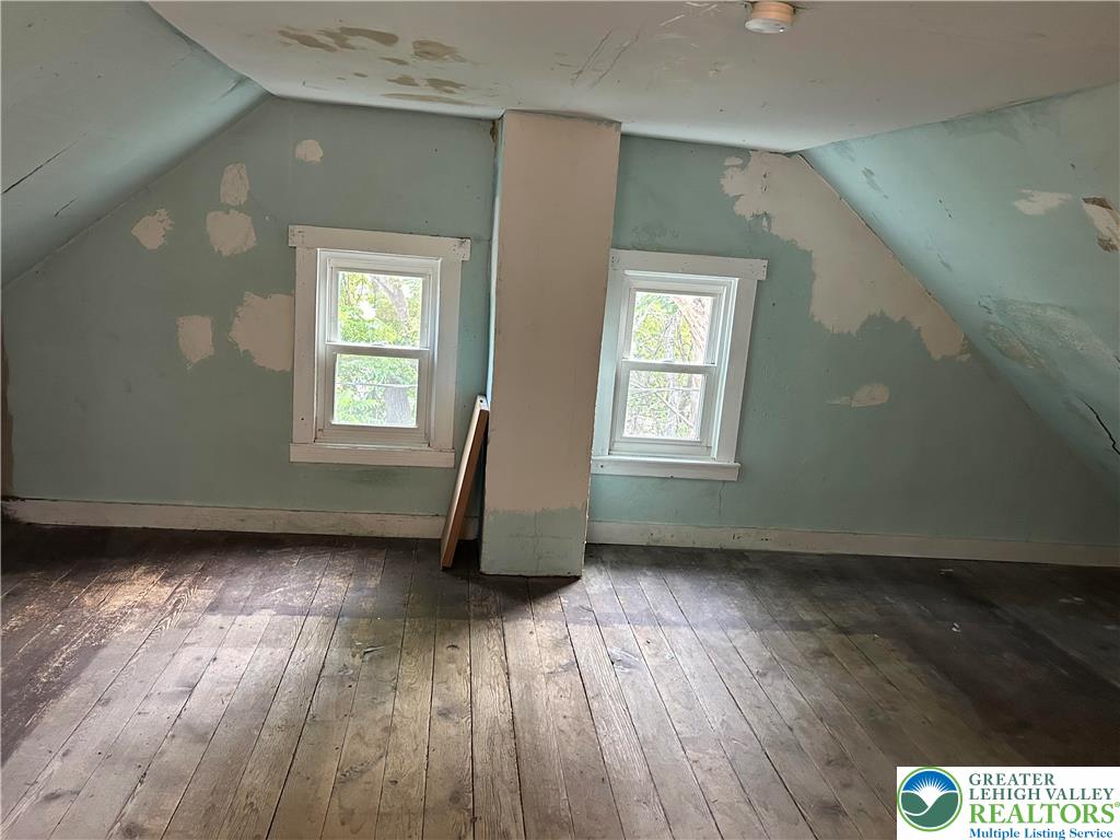 901 Vernon Street Property Photo 17