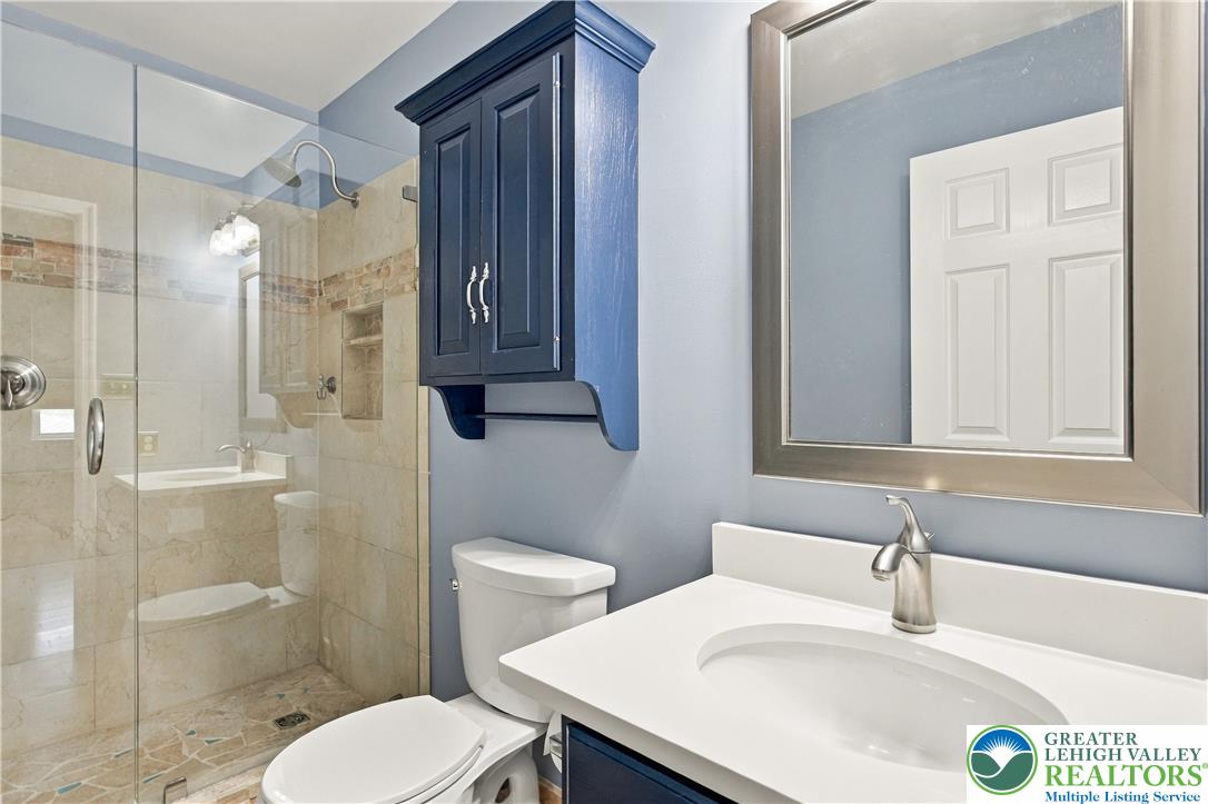 1058 Fredrick Blvd Property Photo 17