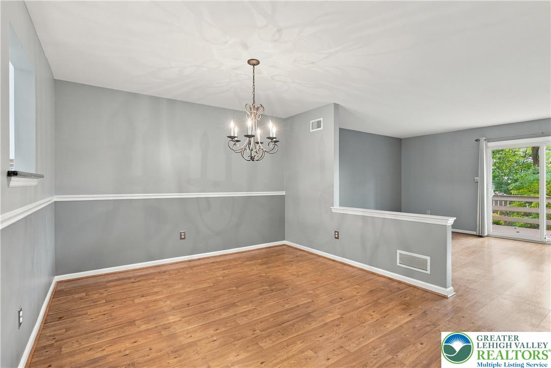 1058 Fredrick Blvd Property Photo 21