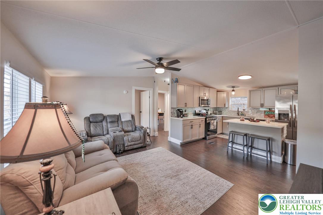 1215 Blue Mountain Circle Property Photo 10