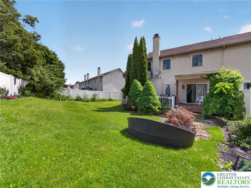2580 Lower Way Property Photo 5