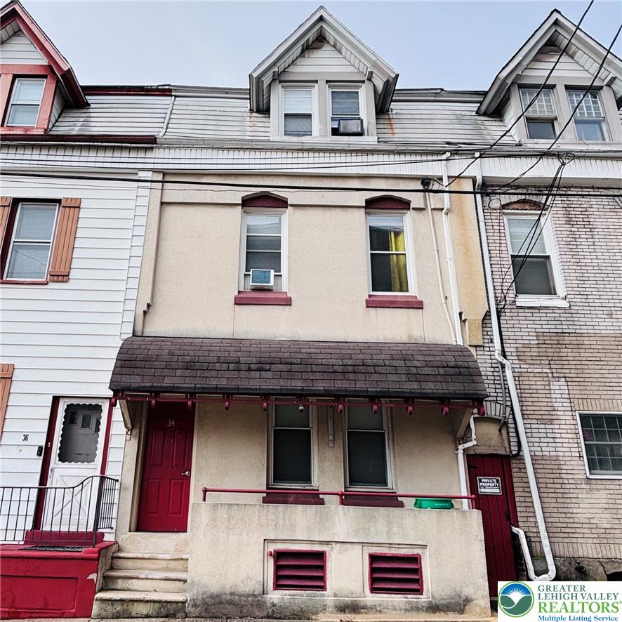 34 Penn Street South Property Photo 1