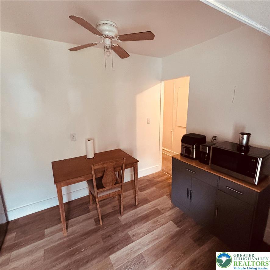 34 Penn Street South Property Photo 2